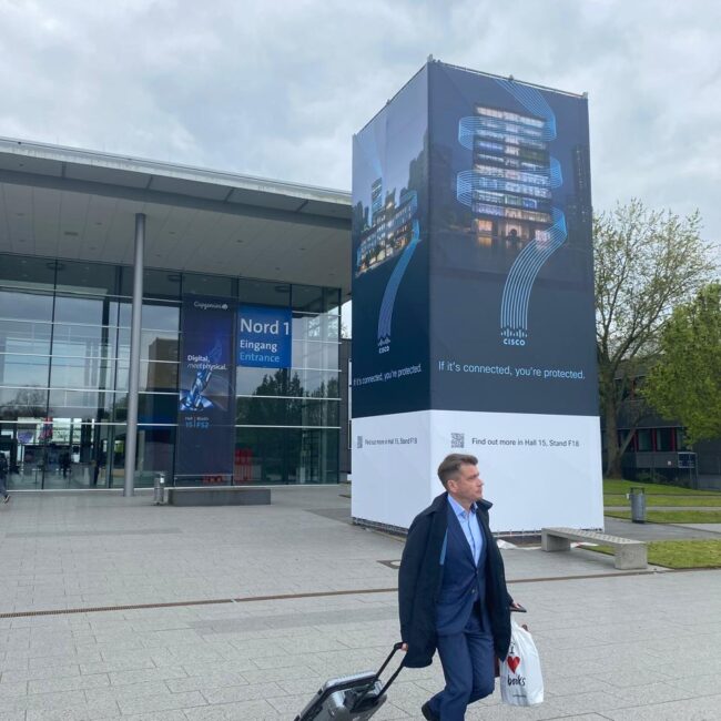 2a44d5a1-ae6f-4fea-8ed2-1b66c6b4beb0